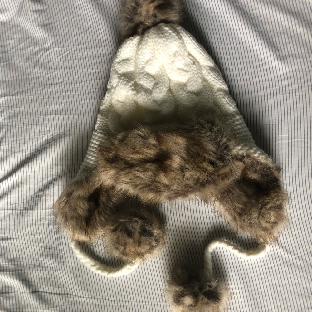 Pom Pom beanie from old navy in beige